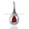 Colgante de plata maciza de granate 925